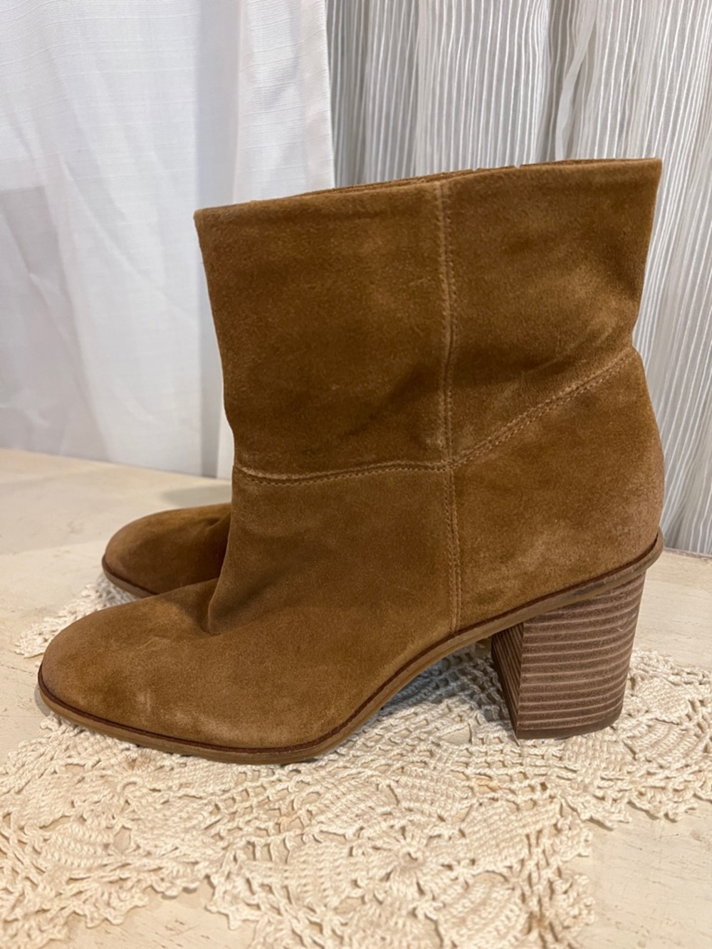 Lucky Brand Brown Suede Ankle Boots Block Heel Size 10M - Picture 6 of 11